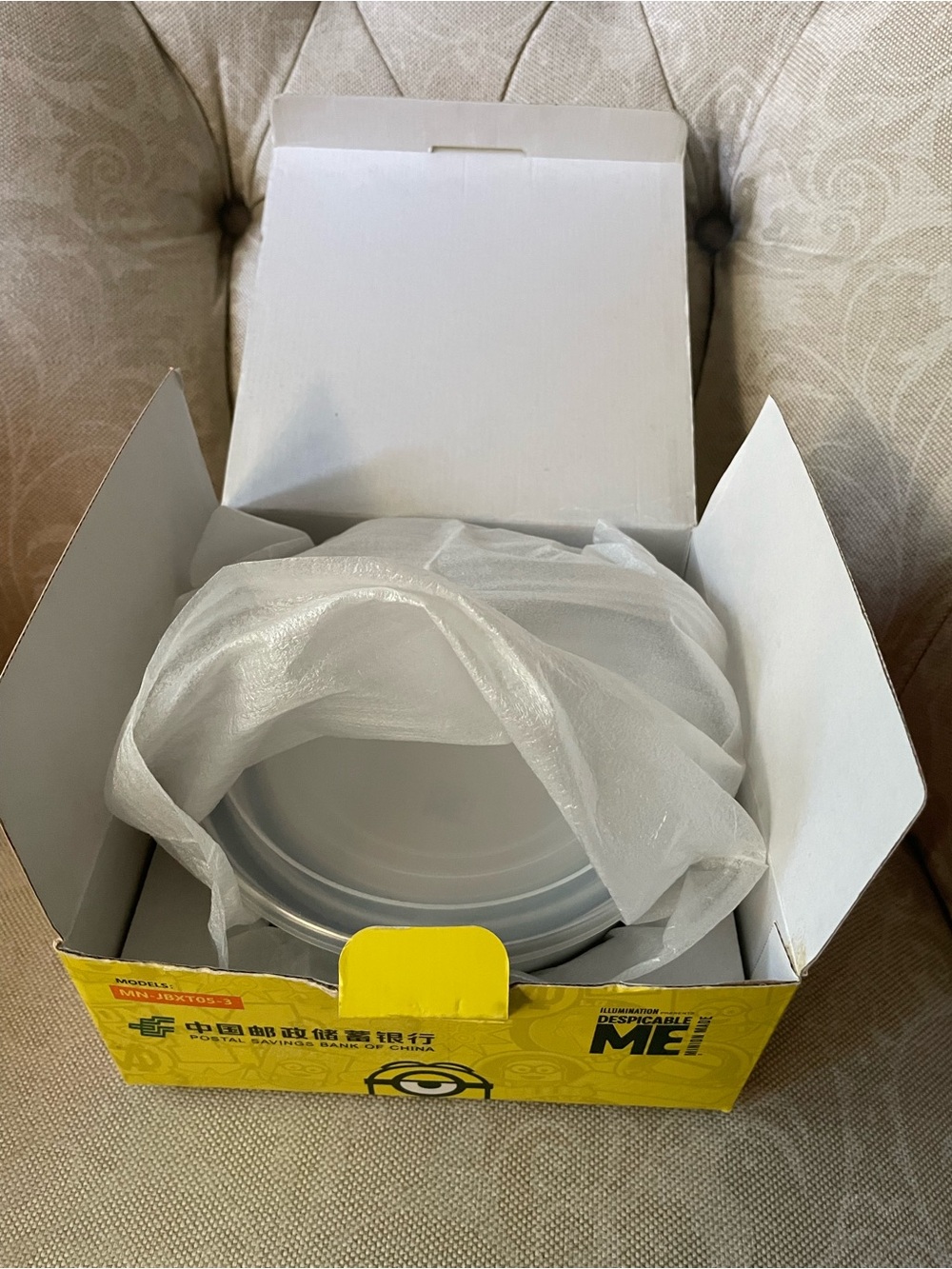 White Round Plastic Container Set